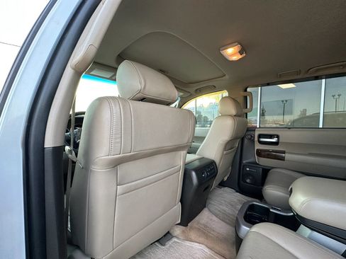 Used 2008 Toyota Sequoia Platinum RWD image 14