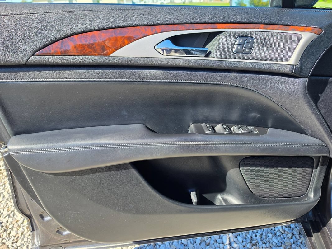 Used 2017 Lincoln MKZ Select w/ Select Plus Package AWD/4WD image 11