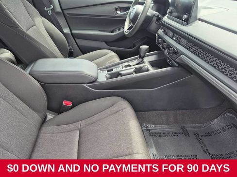Used 2025 Honda Accord SE image 31