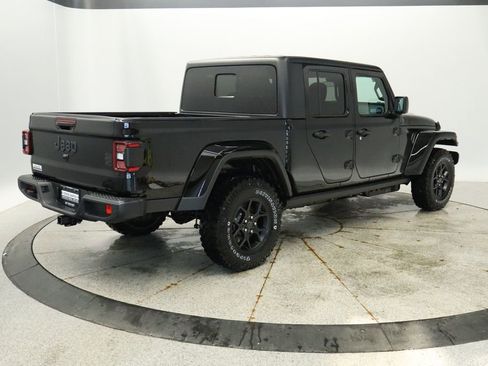 New 2026 Jeep Gladiator Sport AWD/4WD image 8