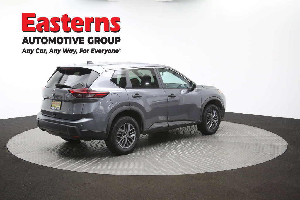 Used 2024 Nissan Rogue S AWD/4WD image 43