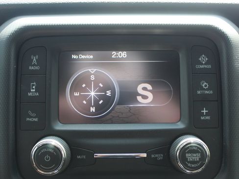 Used 2018 Jeep Wrangler Unlimited Sport S AWD/4WD image 34