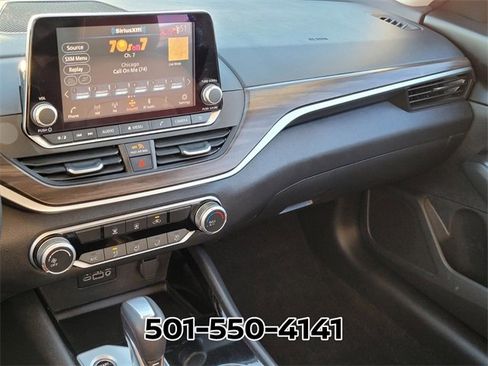 Used 2024 Nissan Altima 2.5 SV image 23