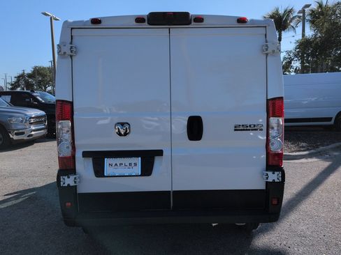Used 2025 RAM ProMaster 2500 w/ Convenience Group FWD image 6
