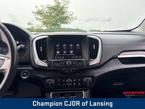 Used 2023 GMC Terrain SLE w/ Driver Convenience Package AWD/4WD image 3