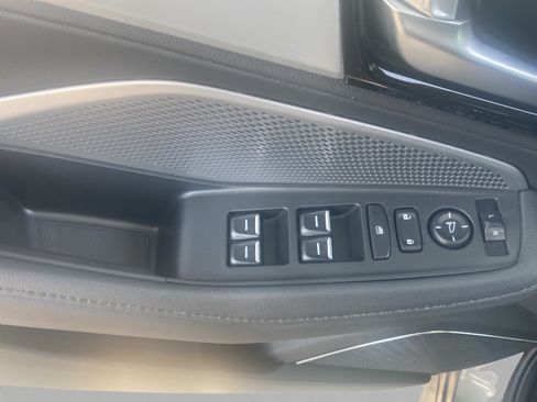 Used 2026 Acura MDX SH-AWD image 11