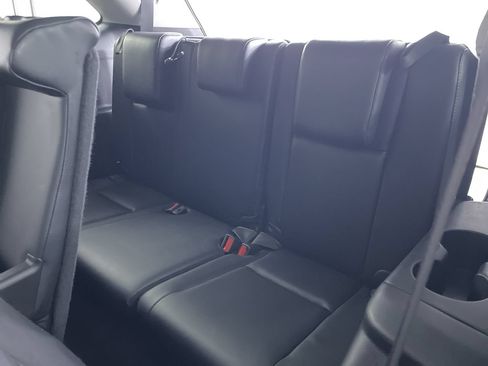Used 2019 Toyota Highlander XLE AWD/4WD image 22