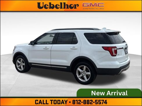 Used 2017 Ford Explorer XLT AWD/4WD image 9