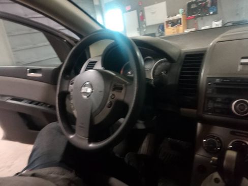 Used 2011 Nissan Sentra 2.0 S FWD image 32