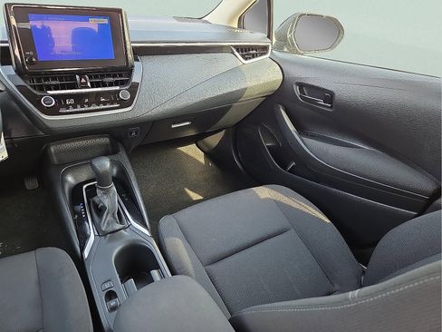 Used 2024 Toyota Corolla LE image 12