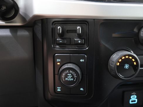 Used 2025 Ford F350 XLT w/ Tremor Off-Road Package AWD/4WD image 41