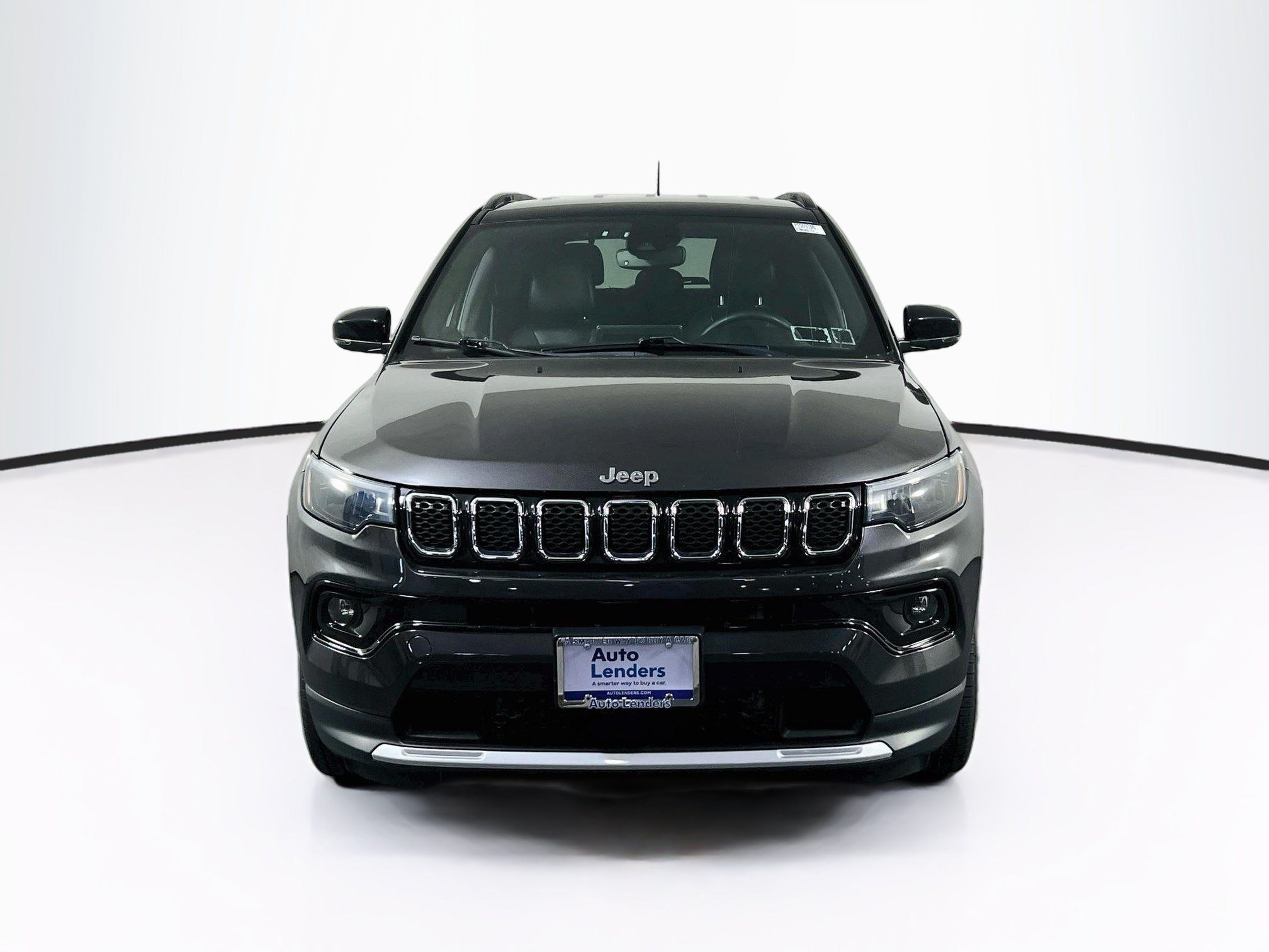 Used 2023 Jeep Compass Limited AWD/4WD image 2