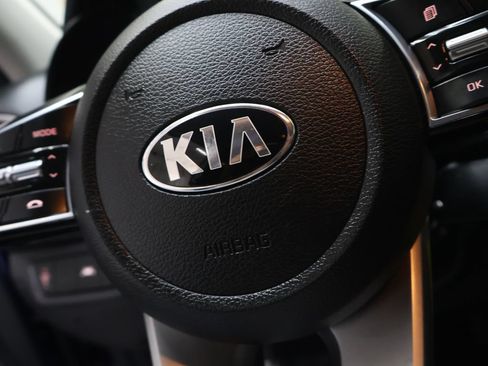 Used 2019 Kia Forte LXS FWD image 21