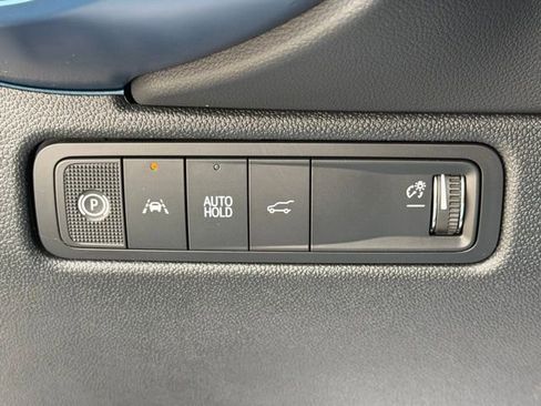 New 2026 Chevrolet Equinox EV LT w/ Convenience Package II FWD image 32