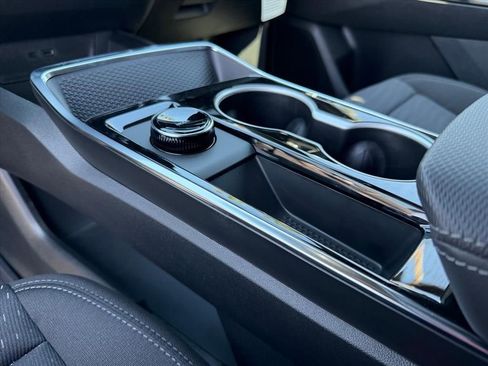 New 2026 Chevrolet Equinox LT image 13