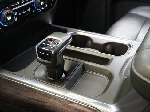 Used 2022 Chevrolet Silverado 1500 LTZ w/ LTZ Convenience Package II image 22