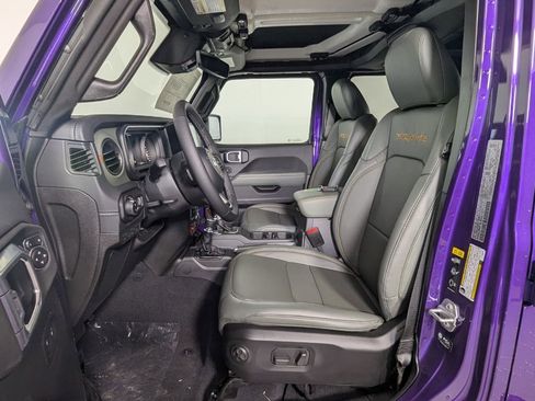 New 2026 Jeep Gladiator Mojave image 14