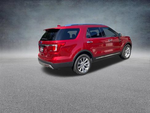 Used 2017 Ford Explorer Limited w/ Equipment Group 301A AWD/4WD image 5