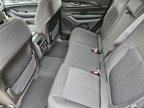 New 2026 Jeep Grand Cherokee Laredo image 25