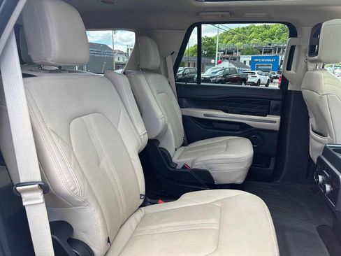 Used 2022 Ford Expedition Platinum AWD/4WD image 31