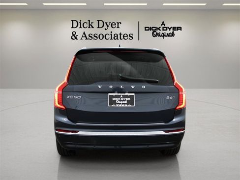 New 2025 Volvo XC90 B6 Plus w/ Protection Package Premier image 3