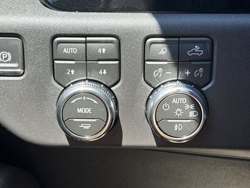New 2026 GMC Sierra 1500 Elevation w/ Elevation Premium Package AWD/4WD image 26