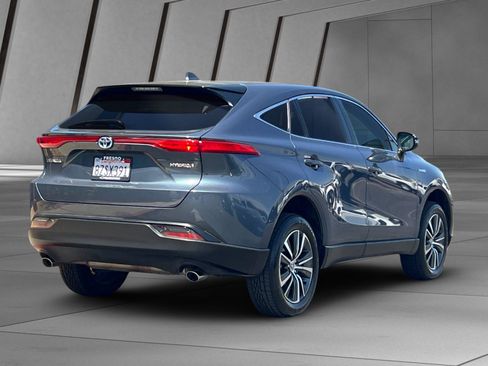 Used 2021 Toyota Venza LE w/ Carpet Mat Package (TMS) AWD/4WD image 4