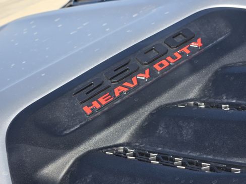 New 2026 RAM 2500 Laramie w/ Night Edition AWD/4WD image 9