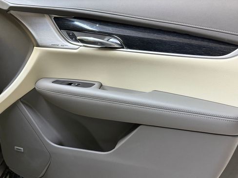 Used 2021 Cadillac XT6 Premium Luxury image 50