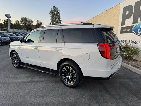 Certified 2025 Ford Expedition Platinum image 9