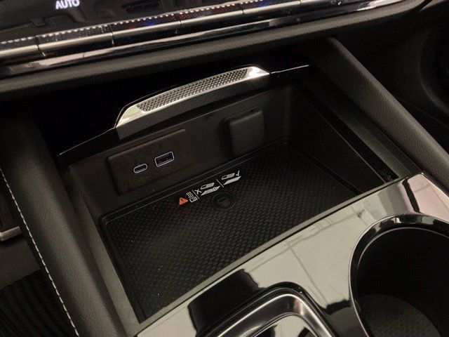 Used 2024 Buick Envision Sport Touring AWD/4WD image 24