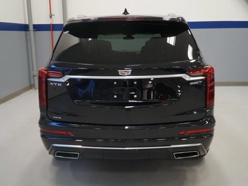 Certified 2024 Cadillac XT6 Luxury AWD/4WD image 4