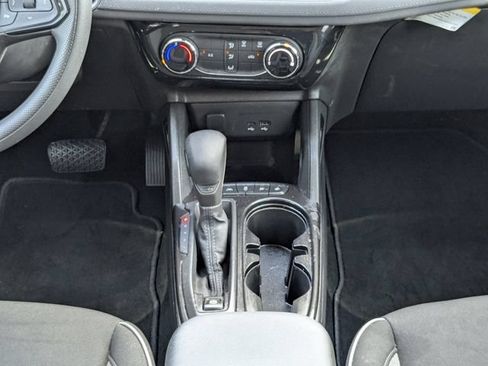 Used 2024 Chevrolet TrailBlazer LT w/ Driver Confidence Package FWD image 20