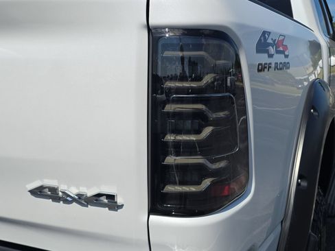 Used 2019 RAM 1500 Limited AWD/4WD image 8