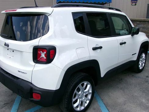 Used 2017 Jeep Renegade Sport w/ Power & Air Group AWD/4WD image 5