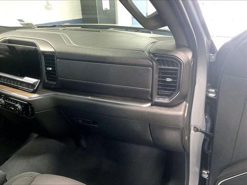 Used 2023 Chevrolet Silverado 1500 LT AWD/4WD image 13