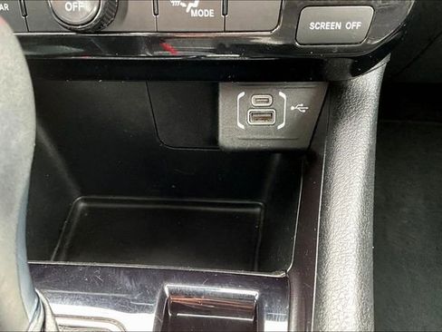 Used 2024 Jeep Compass Latitude AWD/4WD image 15