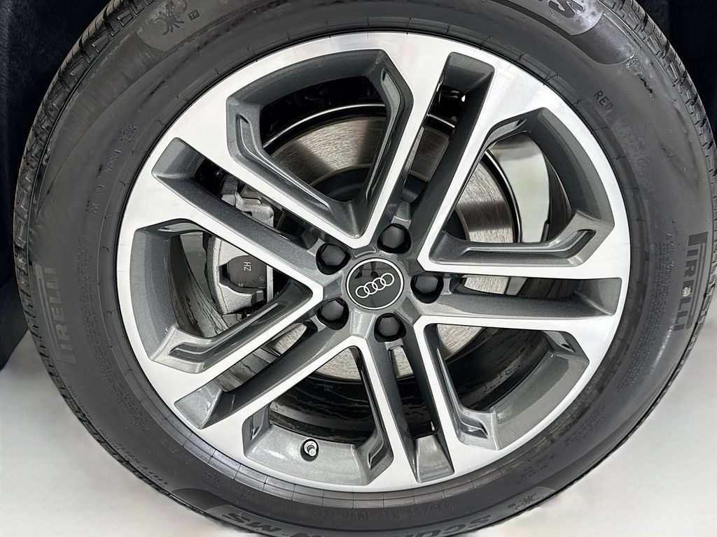 Used 2026 Audi Q5 Premium Plus w/ Premium Plus AWD/4WD image 30