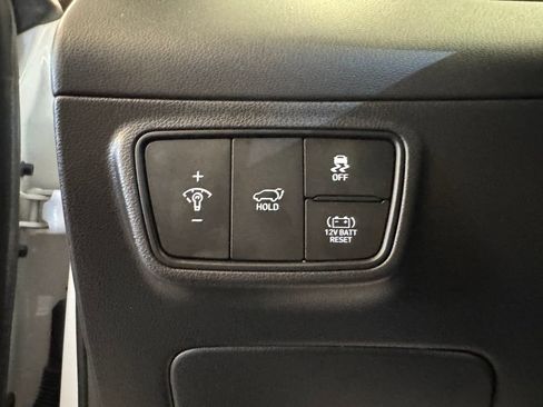 Used 2024 Hyundai Tucson Limited AWD/4WD image 18