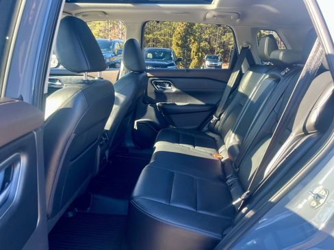 Used 2021 Nissan Rogue SL image 25