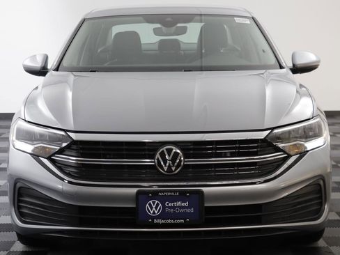 Certified 2022 Volkswagen Jetta SE image 20