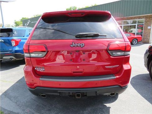 Used 2017 Jeep Grand Cherokee Trailhawk AWD/4WD image 19