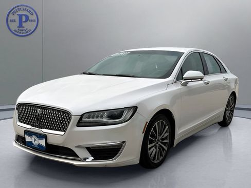 Used 2017 Lincoln MKZ Premiere FWD image 3