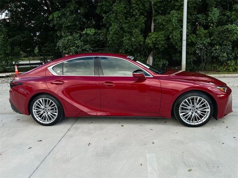 Certified 2025 Lexus IS 300 300 image 8