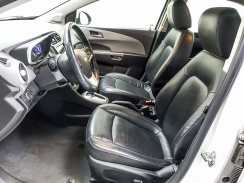 Used 2018 Chevrolet Sonic Premier image 8