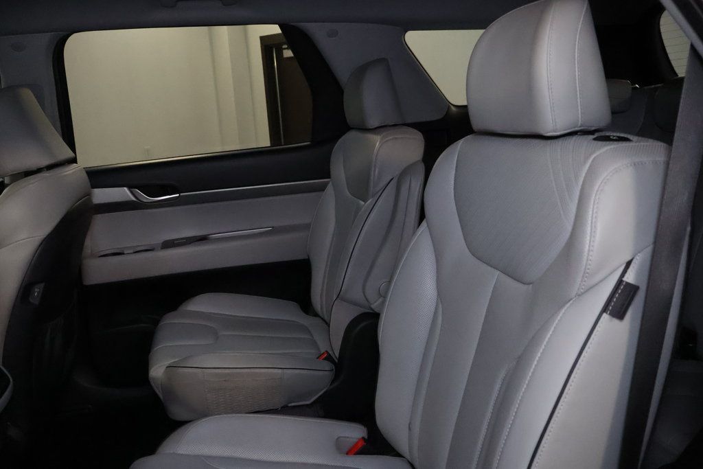 Used 2023 Hyundai Palisade SEL AWD/4WD image 13
