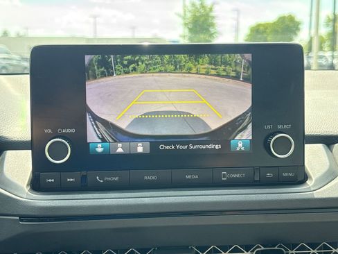 Used 2025 Honda Accord SE image 26