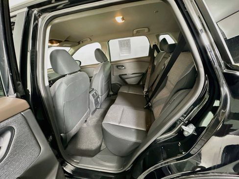 Used 2023 Nissan Rogue SV FWD image 25