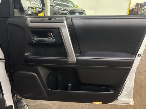 Used 2022 Toyota 4Runner SR5 Premium w/ Moonroof Package AWD/4WD image 20