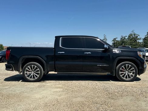 Used 2019 GMC Sierra 1500 Denali w/ Technology Package AWD/4WD image 9